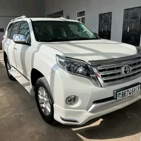 Toyota Land Cruiser Prado 2011