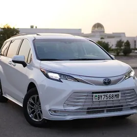 Toyota Sienna 2021