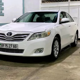 Toyota Camry 2011