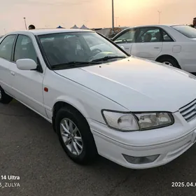 Toyota Camry 2001
