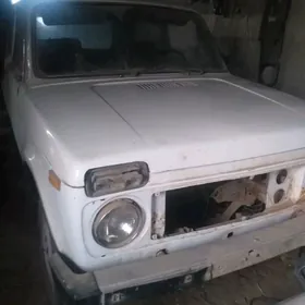 Lada Niva 1985