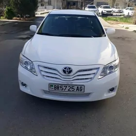 Toyota Camry 2010