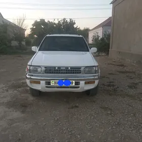 Nissan Pathfinder 1997