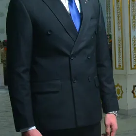kastyum bryuk troykasy bilen