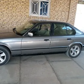 BMW 525 1992