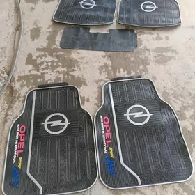 Opel kowrik