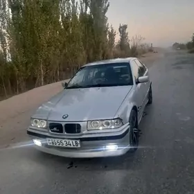 BMW 325 1992