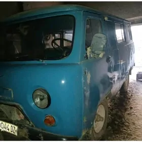 UAZ 2206 1999