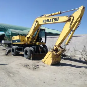 Komatsu PC200LC-8 2006