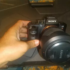 фото аппарат SONY.   & 7 R