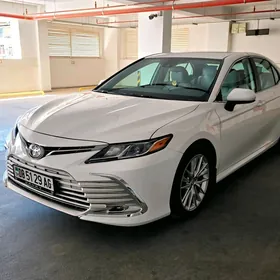 Toyota Camry 2020