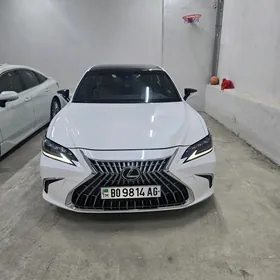 Lexus ES 350 2019