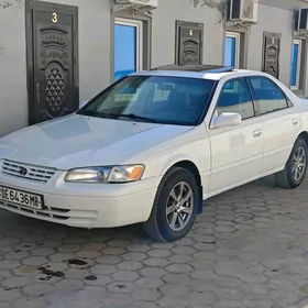 Toyota Camry 1998