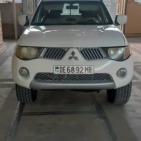 Mitsubishi L200 2007