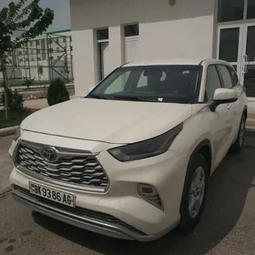 Toyota Highlander 2022
