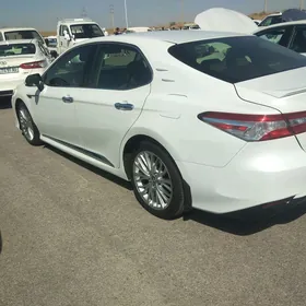 Toyota Camry 2017