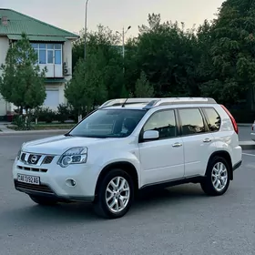 Nissan X-Trail 2010