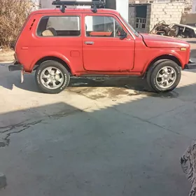 Lada Niva 1985