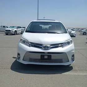 Toyota Sienna 2020
