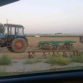 MTZ 82 2016