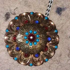 Tumarcakly gül yaka