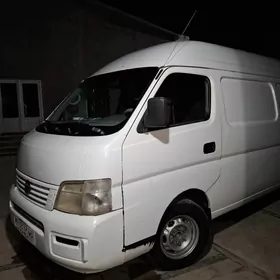 Nissan Urvan 2005