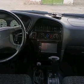 Nissan Pathfinder 2000