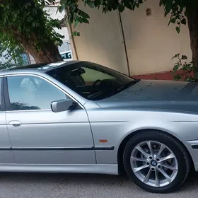 BMW 528 2001
