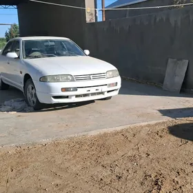 Nissan Sunny 1993