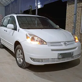 Toyota Sienna 2005
