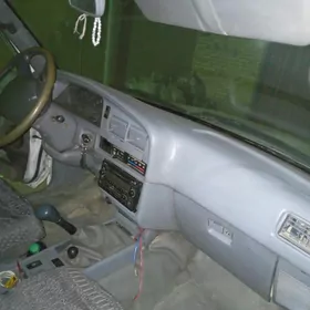Toyota Hilux 1993