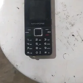 MAXFONE 708