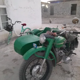 Ural 5557 1990