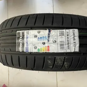205/60/16 Goodyear