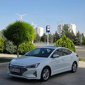 Hyundai Elantra 2020