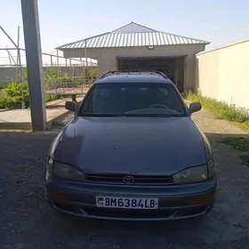 Toyota Camry 1992