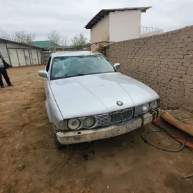 BMW 525 1990