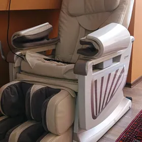 Массажное кресло Indesit