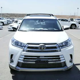 Toyota Highlander 2019