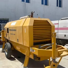 Beton pompa Putzmeister Помпа