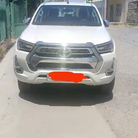 Toyota Hilux 2022