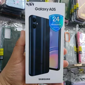 A05 4/64 GB️