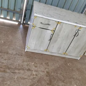 tumba kuhny mebel