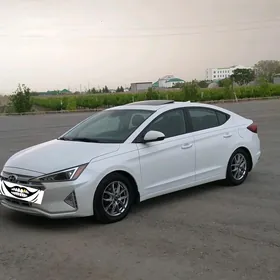 Hyundai Elantra 2020