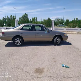 Toyota Camry 1999