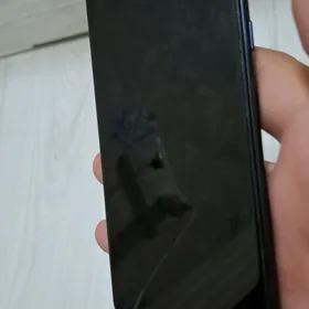 Samsung M20