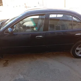 Nissan Cefiro 1995