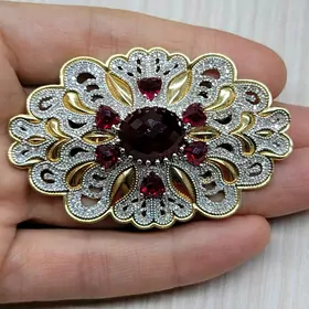 gyzyl yerewan brilliant broşka