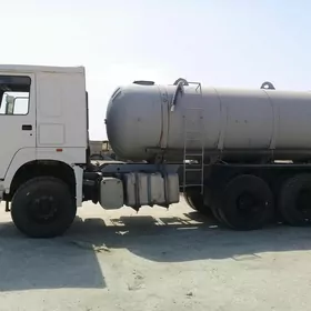 Howo Sinotruk 2011