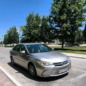 Toyota Camry 2017